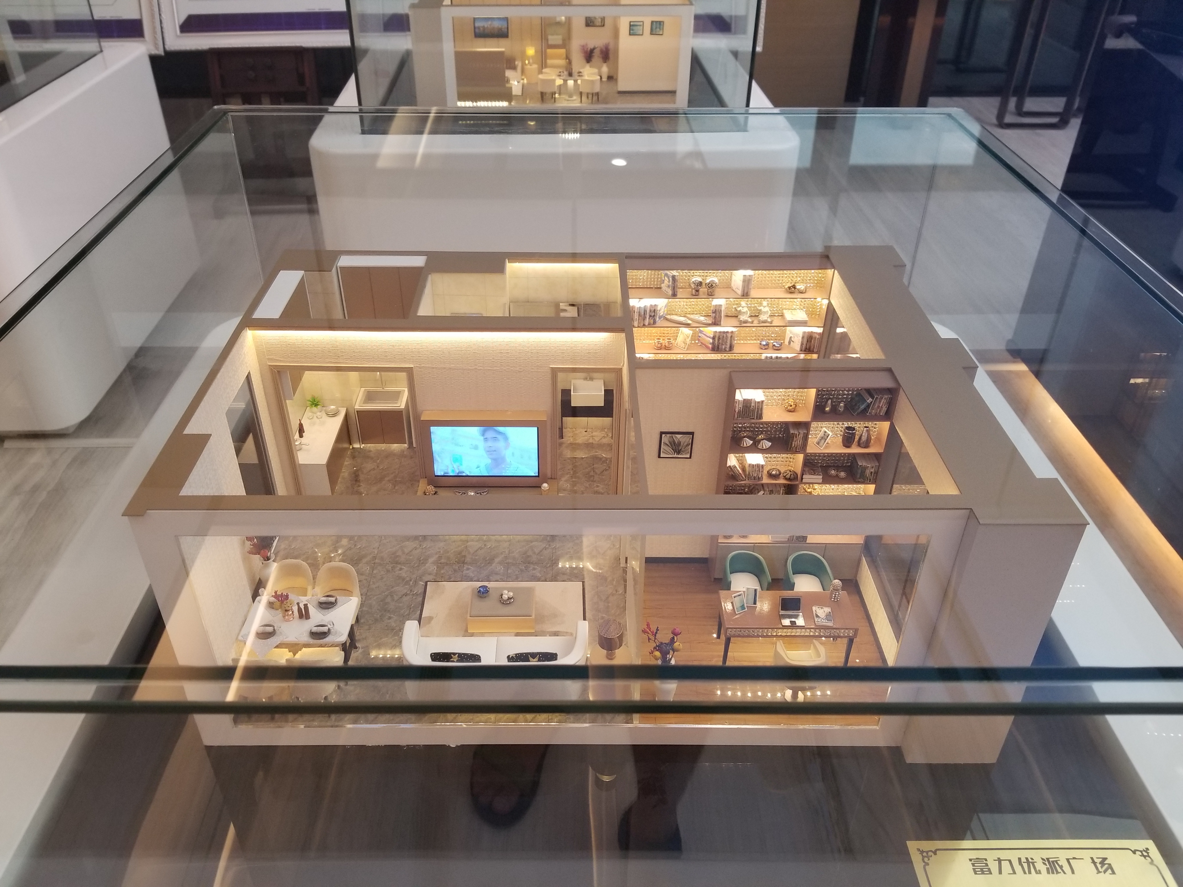 Taj architectural model installation process